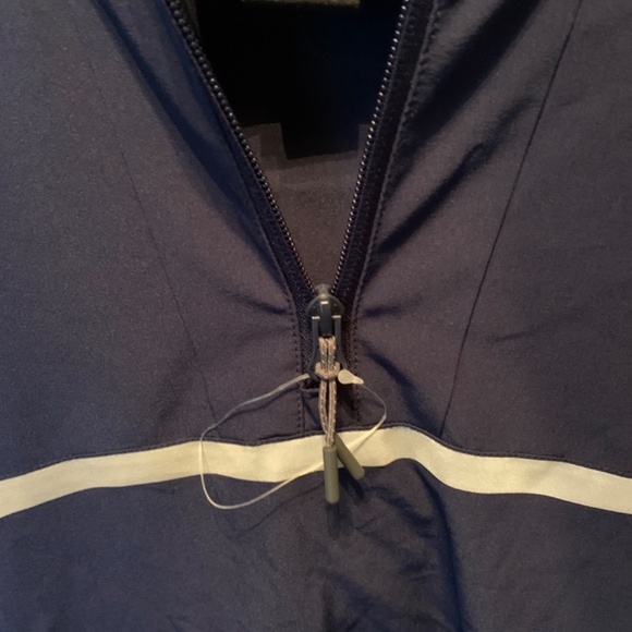 Holloway Women’s Golf/tennis/ sports jacket. NWOT. Retail 56 - Picture 2 of 6